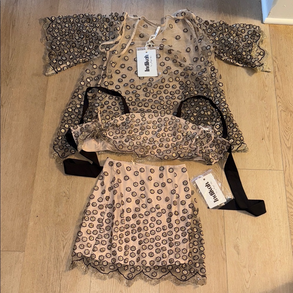 Black and Gold floral festival Set
